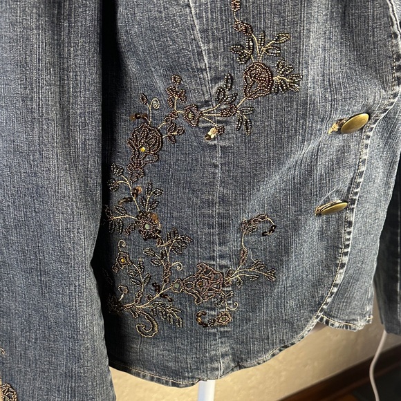 Casual Corner Dark Blue Embroidered‎ Beaded Jean Jacket 12 - Picture 2 of 9